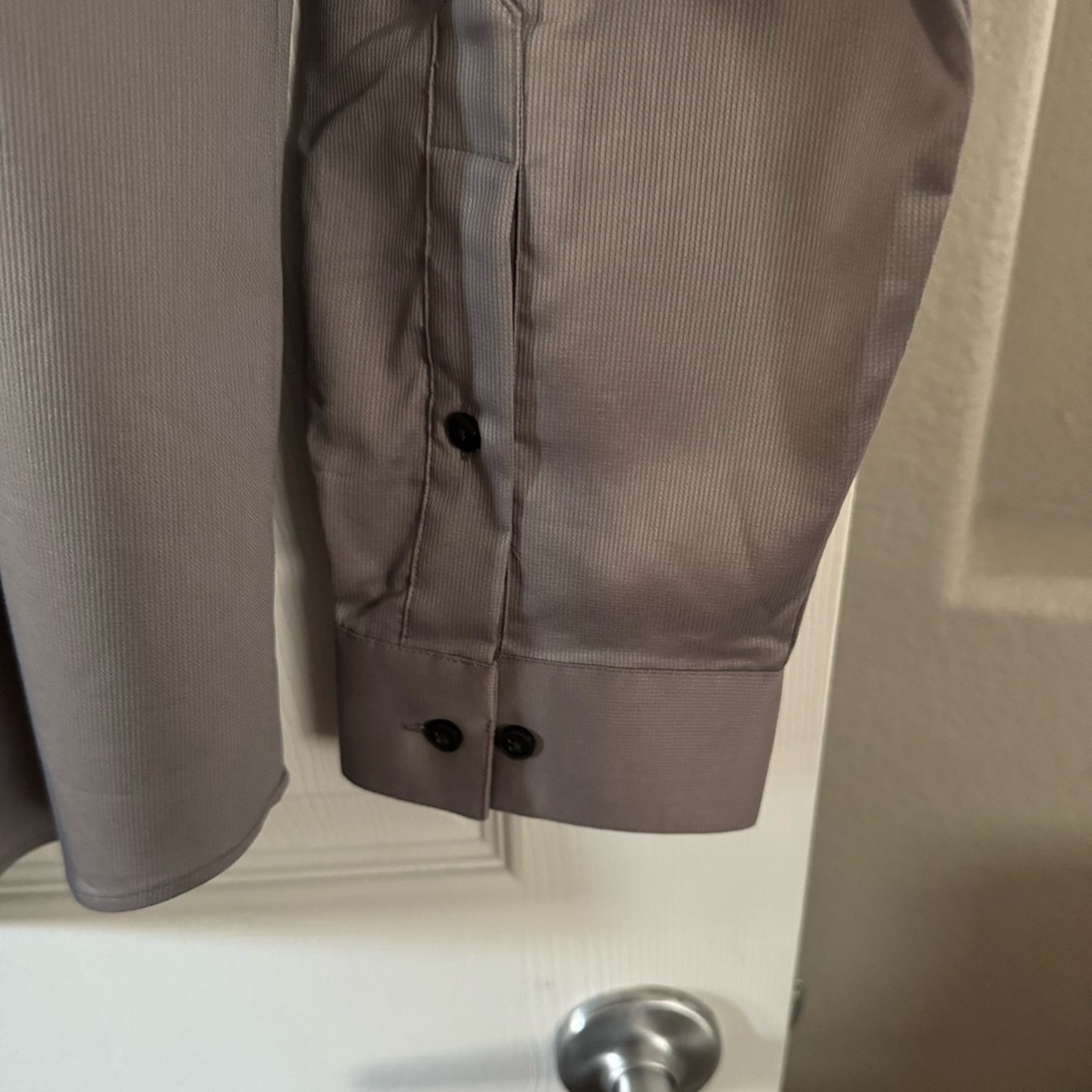 Van Heusen 🫐 Men’s Gray Long Sleeve Big Tall Dress Shirt - Picture 6 of 11